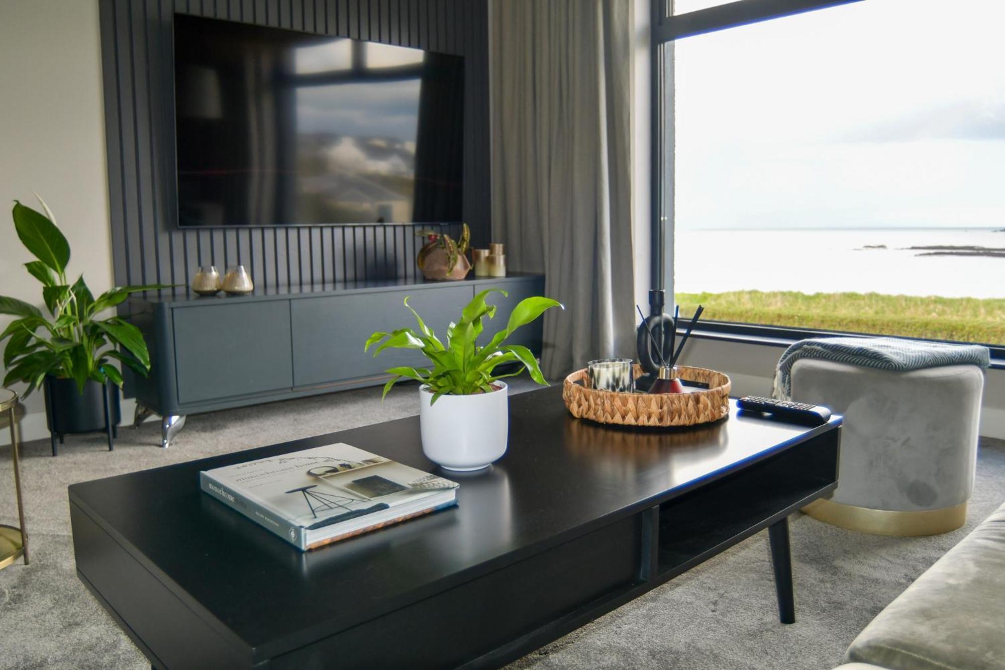 Holiday home Shoreline North Coast Views Near Giants Causeway & Royal Portrush *