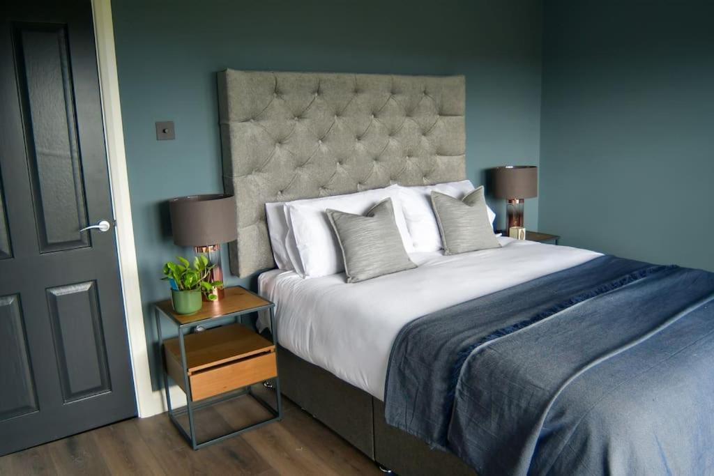 Shoreline North Coast Views Near Giants Causeway & Royal Portrush Holiday home *